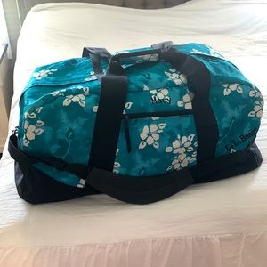 LL bean large adventure duffle